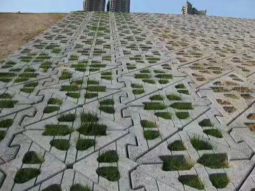 輕質(zhì)隔墻板